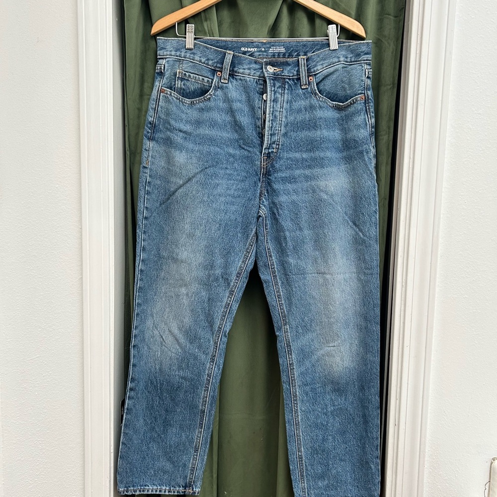 Old Navy Sky-Hi Straight Jeans